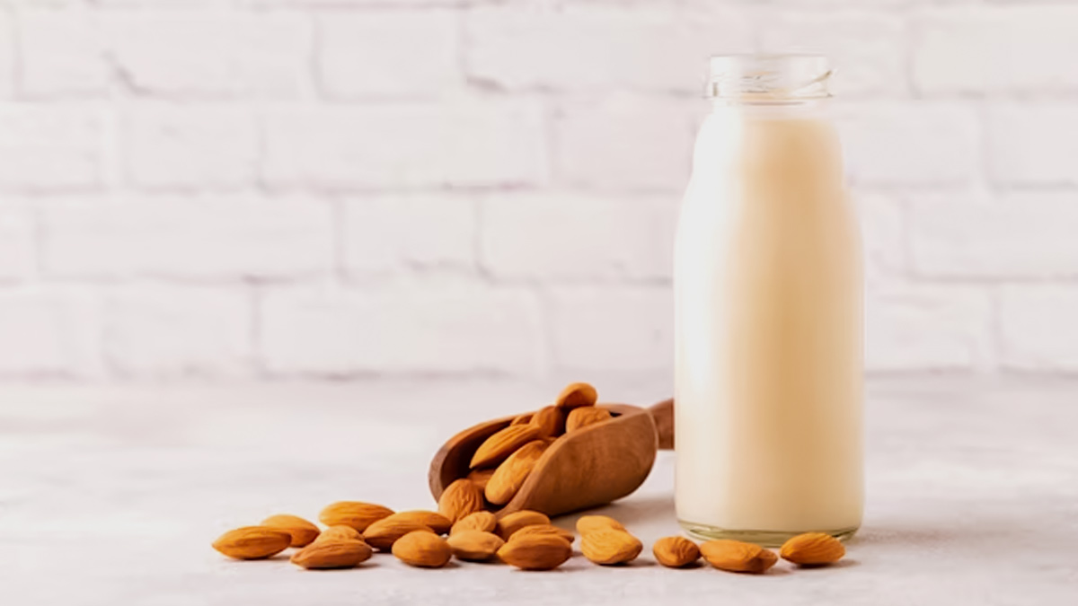 Almond milk Benefits: சர்க்கரை நோயாளிகள் பாதாம் பால் குடிக்கலாமா? 